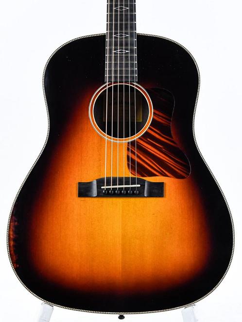 Eastman E22SS/v Antique Sunburst (Akoestische Gitaren), Muziek en Instrumenten, Snaarinstrumenten | Gitaren | Akoestisch, Western- of Steelstringgitaar