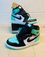 Air Jordan - Air Jordan 1 High, Retro One OG Green Glow, Nieuw