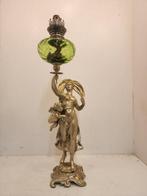 Sculpture with oil lamp - repainted - Olielamp - Spelter,, Antiek en Kunst