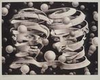 M.C. Escher (1898-1972) - Amoureux surréalistes