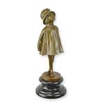 Bronzen beeld van een klein meisje (Beeldjes - Decoratie), Antiek en Kunst, Verzenden