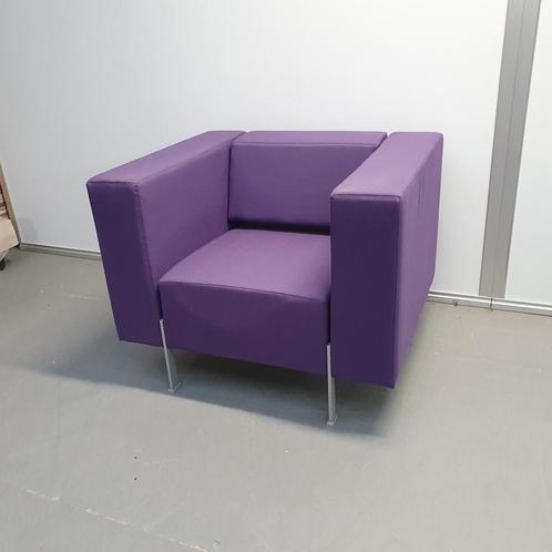 Luxe Kinnarps fauteuil - paarse stoffering, Huis en Inrichting, Fauteuils, Ophalen of Verzenden