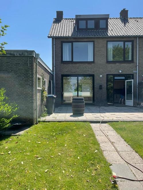 Te huur: Huis Stationsweg in Hillegom, Huizen en Kamers, Huizen te huur, Zuid-Holland