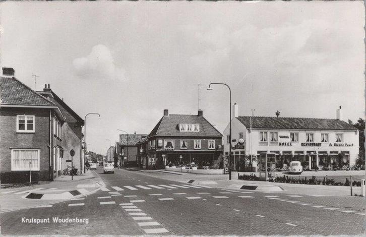 WOUDENBERG - Kruispunt, Verzamelen, Ansichtkaarten | Nederland, Verzenden