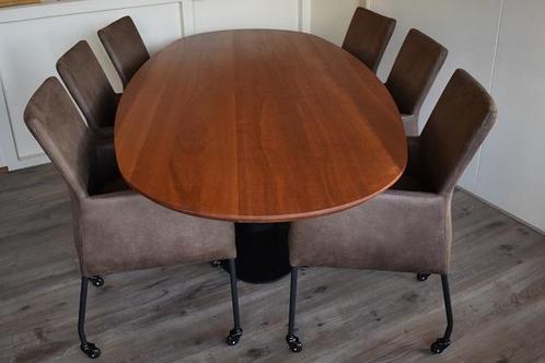 NIEUW 6 eetkamerstoelen met wieltjes, show set in Bull Brown, Huis en Inrichting, Stoelen, Bruin, Nieuw, Metaal, Stof, Ophalen