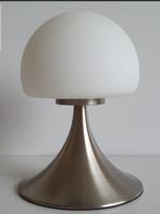 Lamp (1) - Mushroom lamp - Opaline glas / Metaal