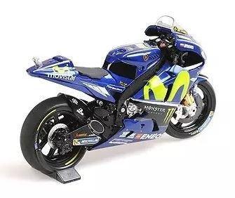 Minichamps 1:18 - Modelauto - Valentino Rossi Yamaha YZR-M1, Hobby en Vrije tijd, Modelauto's | 1:5 tot 1:12