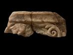 Oud-Romeins Marmer Fragment van kroonlijst. Spaanse, Verzamelen, Mineralen en Fossielen