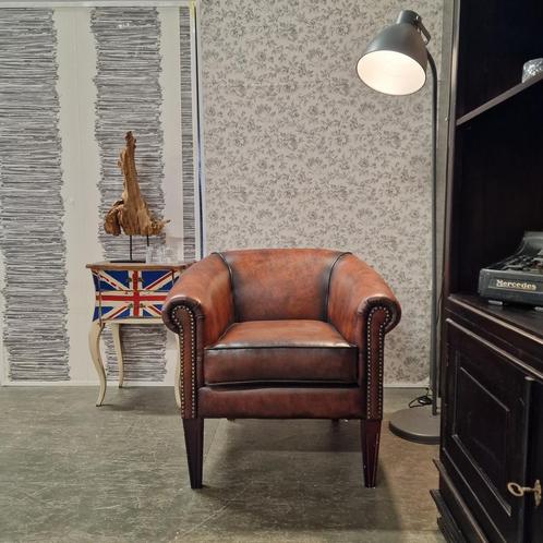 Originele Chesterfield Club Chair - Antiek Bruin, Huis en Inrichting, Fauteuils, Zo goed als nieuw, Leer, Ophalen of Verzenden