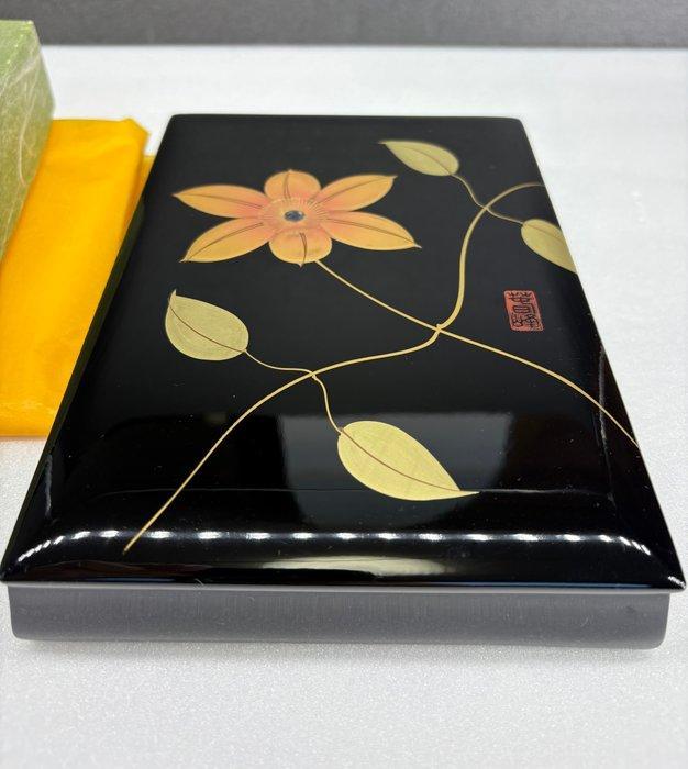 Doos - Aizu-nuri Raden Makie () – Gelakte, Antiek en Kunst, Antiek | Overige Antiek