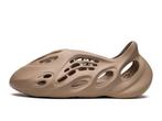 Adidas Yeezy Foam Runner Clay Taupe - Maat 43 EU, Kleding | Heren, Schoenen, Ophalen of Verzenden, Nieuw, Yeezy