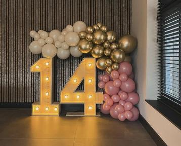 lichtcijfer en Ballon styling verhuur beschikbaar voor biedingen