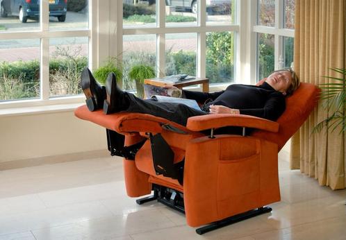 Fitform 570 Sta-op stoel In elke gewenste kleur stof/leder, Huis en Inrichting, Fauteuils, 50 tot 75 cm, Minder dan 75 cm, Zo goed als nieuw