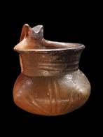 Etruscan - Kyathos villanovisch en impasto - handvat in de