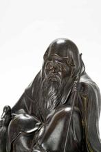 Brons - Een uitstekende gepatineerde bronzen okimono van, Antiek en Kunst