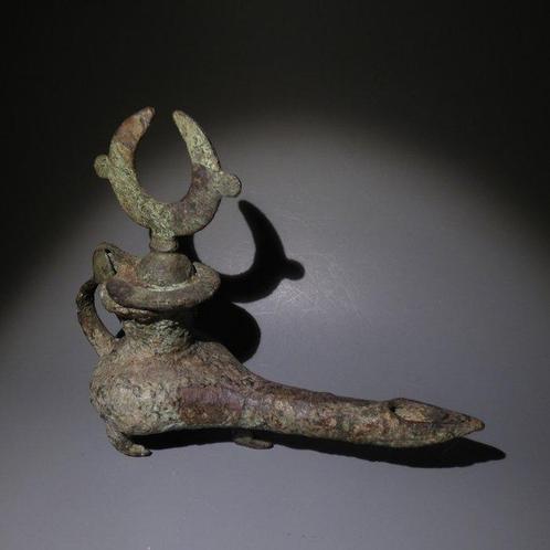 Islamitisch Brons Olielamp 17 cm L. 600 - 1000 n.Chr., Verzamelen, Mineralen en Fossielen