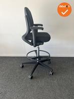 Ahrend 230 - Medium rug - Zwarte stoffering - Baliestoel - Z, Werkplek, Ophalen of Verzenden, Gebruikt, Stoel