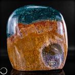 Unieke oceaanagaat en amethist in vrije vorm uit Madagaskar