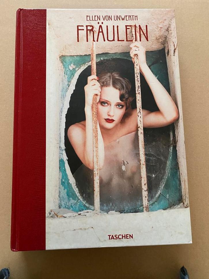Ellen von Unwerth - Fraülein - Erotiek - NIEUW - 472 blz., Boeken, Kunst en Cultuur | Fotografie en Design, Nieuw, Ophalen of Verzenden