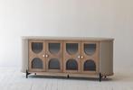 Stonekind - Dressoir - Metaal, Eik, Birch, Glas - Stonekind