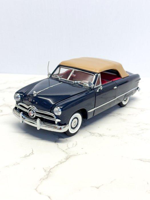Franklin Mint 1:24 - Modelauto - 1949 Ford Convertible –, Hobby en Vrije tijd, Modelauto's | 1:5 tot 1:12