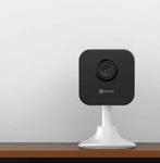 Ezviz H1C IP-camera - Binnen camera - Full HD 1080P -, Ophalen of Verzenden, Zo goed als nieuw