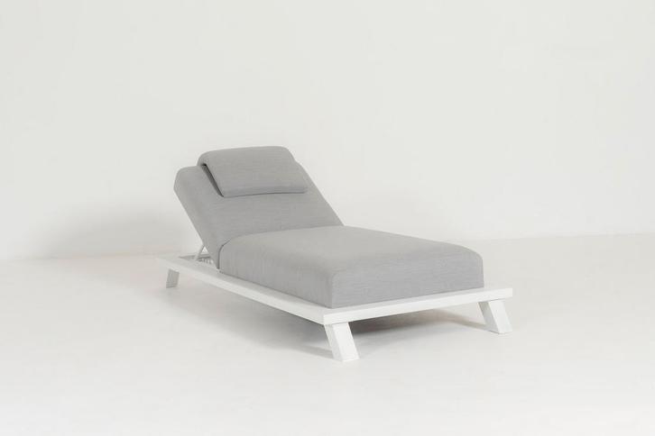 Flow. Crystal daybed lead chiné |, Tuin en Terras, Tuinsets en Loungesets, Ophalen of Verzenden