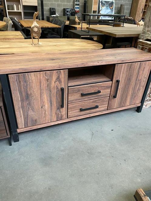 Novara dressoir, seesham, Huis en Inrichting, Kasten | Dressoirs, Nieuw, Metaal, Overige materialen