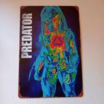 Predator Metaal bordje, Verzamelen, Verzenden, Gebruikt