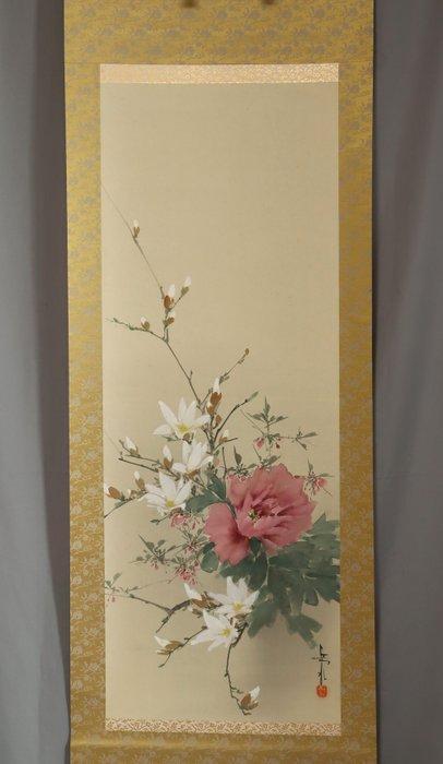 Peony and Prosperity - With signature Gakusui ,Tomo-bako, Antiek en Kunst, Antiek | Overige Antiek