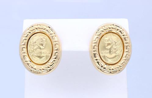 Prachtige Gouden Oorbellen / Stekers 18 KRT, Sieraden, Tassen en Uiterlijk, Oorbellen, Goud, Zo goed als nieuw, Goud, Ophalen of Verzenden