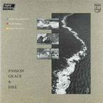 LP gebruikt - John McLaughlin - Passion, Grace &amp; Fire, Verzenden, Zo goed als nieuw