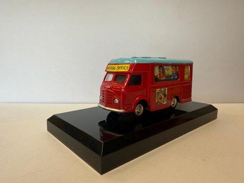 Corgi - Model bestelwagen - 426 Chipperfields Circus Mobile, Hobby en Vrije tijd, Modelauto's | 1:5 tot 1:12