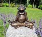 Beeldje - A meditating frog - Gepatineerd brons