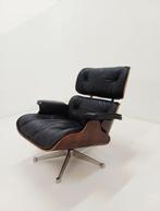 ICF - Charles & Ray Eames - Loungestoel met voetenbank - 670