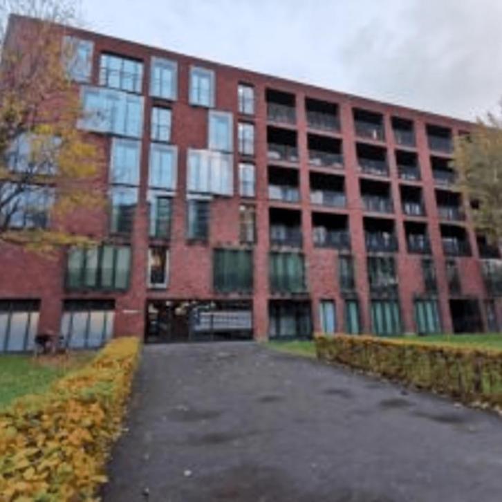 Gemeubileerd appartement met wasmachine, mooi uitz..., Huizen en Kamers, Huizen te huur, Direct bij eigenaar, Appartement