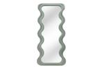 Design wandspiegel CURVY 160cm saliegroen - 43160, Huis en Inrichting, Woonaccessoires | Spiegels, Ophalen of Verzenden, Nieuw