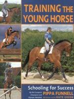 Training the young horse: schooling for success by Pippa, Gelezen, Kate Green, Pippa Funnell, Verzenden