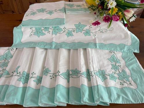 ricami fatti a mano - Laken (4) - 254 cm - 235 cm - Ingelegd, Antiek en Kunst, Antiek | Kleden en Textiel