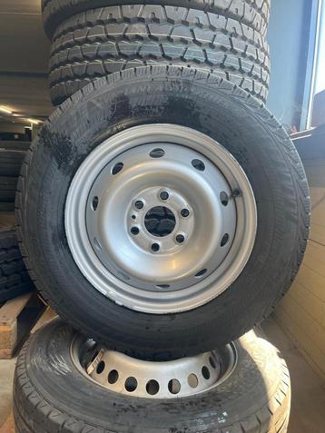 set van 4 matador 225/65 R16 all season 9mm DOT  3222 beschikbaar voor biedingen