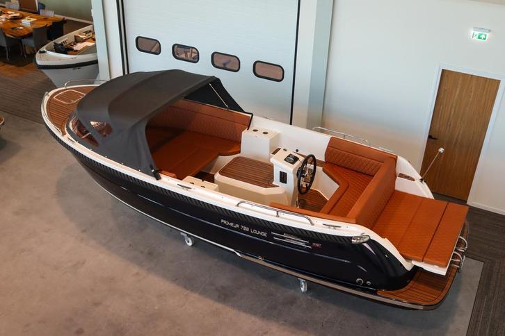 DEMO: Primeur 700 Lounge | Blauw/Wit + Vetus 42 pk | Diesel, Watersport en Boten, Sloepen, Binnenboordmotor, 30 tot 50 pk, 6 meter of meer