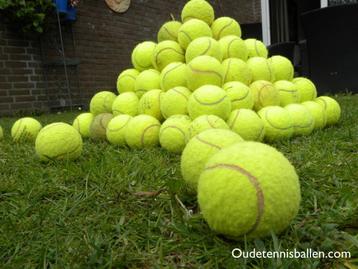 (veel) Gebruikte tennisballen voor de hond of decoratie beschikbaar voor biedingen