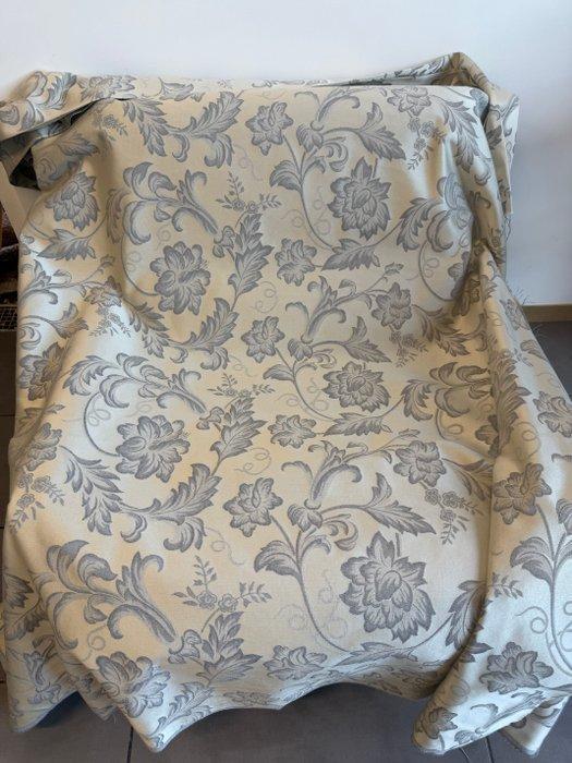 De fluisterende elegantie – Een zilveren tuin in stof -, Antiek en Kunst, Antiek | Kleden en Textiel