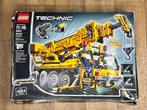 Lego - 8421 LEGO Technic Mobile Crane 2005 Retired -, Nieuw