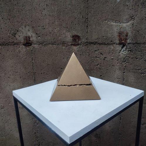 Lorenzo Favaron - Ascent (Pyramid Gold version), Antiek en Kunst, Kunst | Schilderijen | Modern
