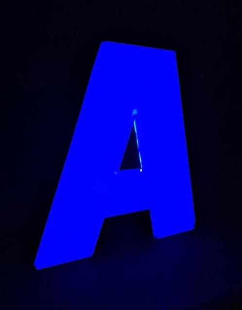 Lamp - Metaal - Letter A, Antiek en Kunst, Antiek | Wandborden en Tegels