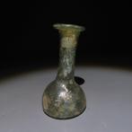 Oud-Romeins Glas Fles. 3e eeuw na Christus. 6,5 cm hoogte.