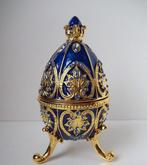 Sieradendoos - Blue Imperial egg - Gold-plated with 180 blue, Antiek en Kunst