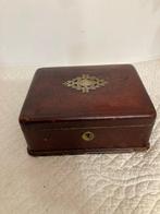 Sieradendoos - Leder, Zijde - Leren doos met zijden