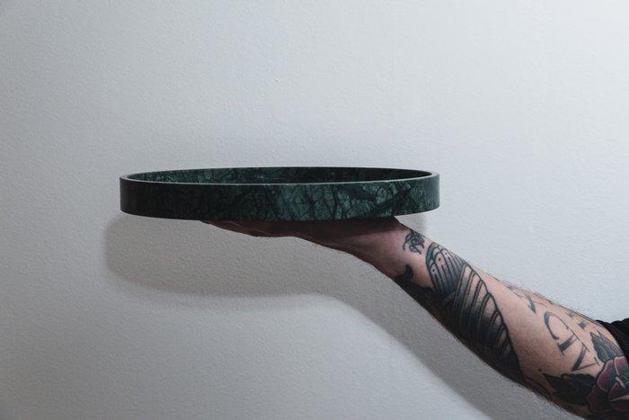 TM DESIGN - Tafelmiddenstuk - Groen Guatemala marmer, Antiek en Kunst, Antiek | Meubels | Stoelen en Banken